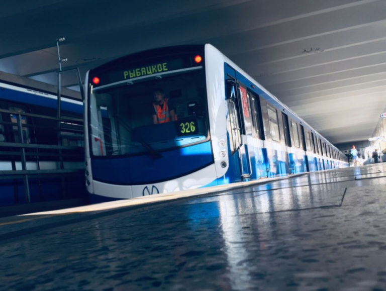 Синюю ветку метро будет обслуживать новый состав