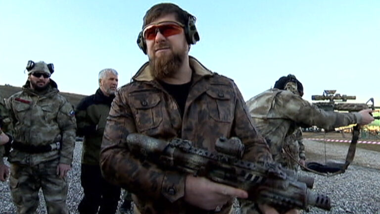 Кадыров предложил украинским солдатам выбрать свои семьи, а не смерть