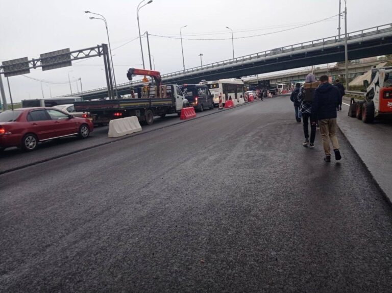 Политолог Соловейчик сравнил ремонт дорог в Петербурге со стихийным бедствием